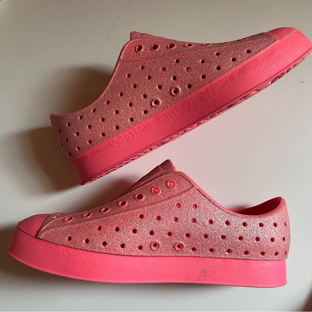 Native J3 Pink Sparkling Jefferson Slip-ons